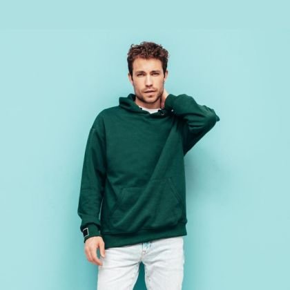 Hoodies & Sweatshirts